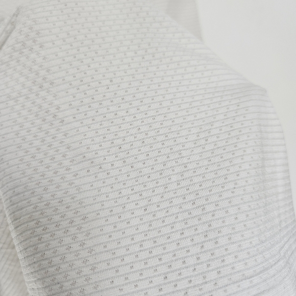 Lululemon Swiftly Tech Short Sleeve Top Sz 6 Silver White - Picture 8 of 9